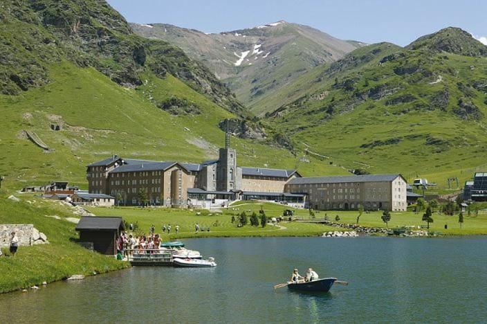 Allotjament Taga Ribes De Freser Exteriör bild